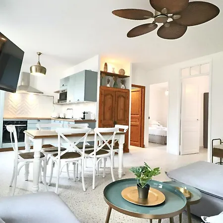Apartment Fersen Bright Renovated For 5 People In Center Of Old Antibes